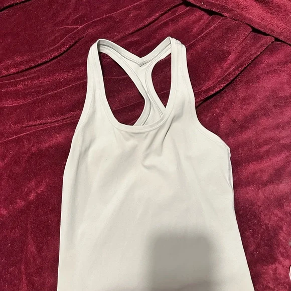 Cool Racerback Lululemon *cropped - Picture 3 of 4